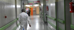 L' interno dell' ospedale Lotti di Pontedera fotografato questa mattina 19 dicembre 2011 a Pontedera. In seguito allo sciopero vengono garantiti gli interventi urgenti.ANSA/STRINGER